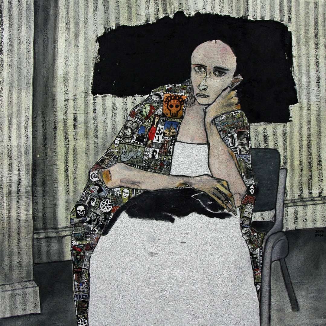 4-sitting-portrait-with-black-cat_22